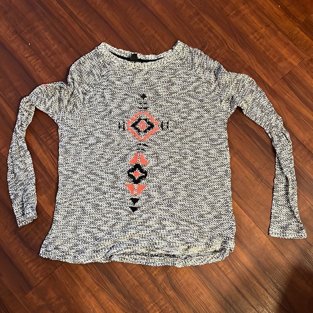 Gray Tribal Pink Sweater Never Worn - Size Large - Forver 21 - Black White Pink
